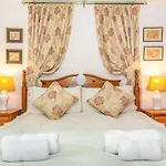 Semesterbostad Corner House