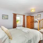 Semesterbostad Corner House *