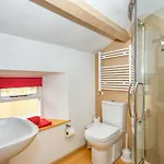 Corner House Grinton