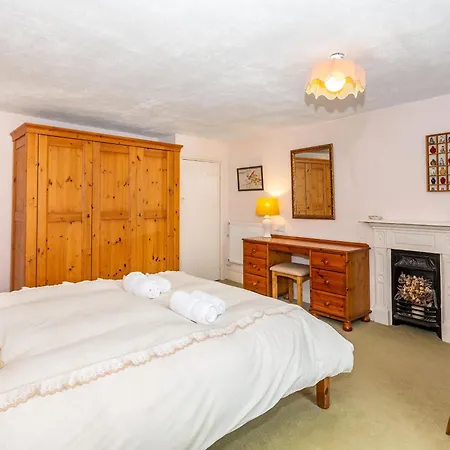 Semesterbostad Corner House Grinton